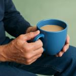 Kaffee macht nicht satt – aber der Blick auf den vollen Teller vielleicht schon